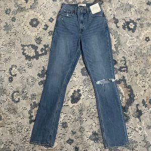 The 90’s Slim Straight Curve Love Jeans